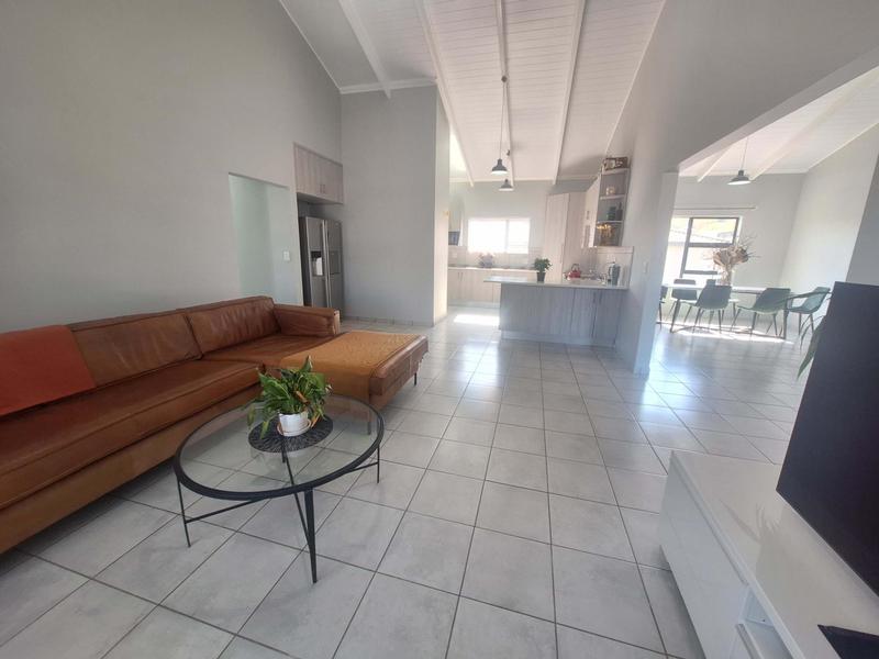 5 Bedroom Property for Sale in Seemeeu Park Western Cape